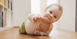 嚶智優：怎麼促進腦部發育？寶寶多大才能坐？大動作與精細動作要怎麼訓練？