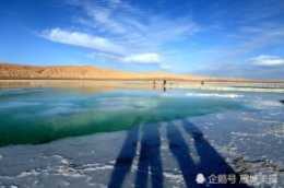 青海茫崖翡翠湖，鑲嵌在大漠戈壁中的天然油畫，美輪美奐