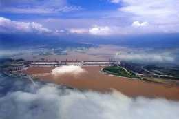 三峽大壩為什麼要在汛期洩洪？