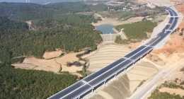 雲南這條高速被認為是G60崑曲高速複線，長128公里，明年全線建成
