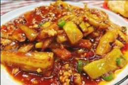 杭州“巨實惠”的東北菜館，4個菜打包3個，人均50元吃撐到扶牆