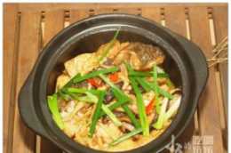 【菜餚】鱅魚頭燜芋，學自潮菜大師東海泉哥的《潮菜心解》